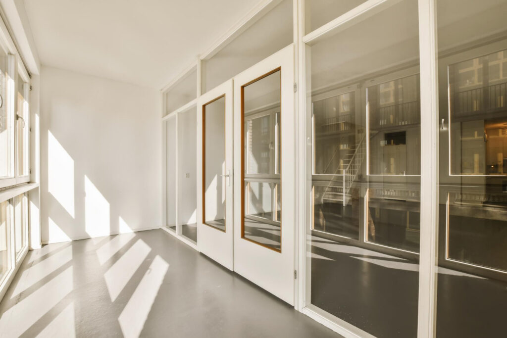Glass Doors – A Stylish and Functional Choice for Modern Interiors